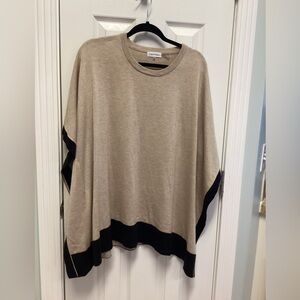 Calvin Klein Women’s L/XL Sweater Poncho Corpcore Tan/ Black Lagenlook